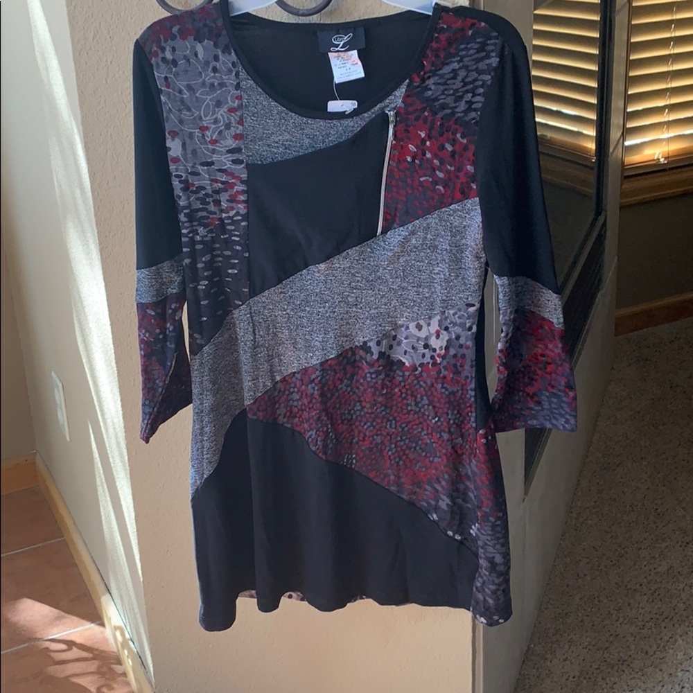 Black red and grey tunic